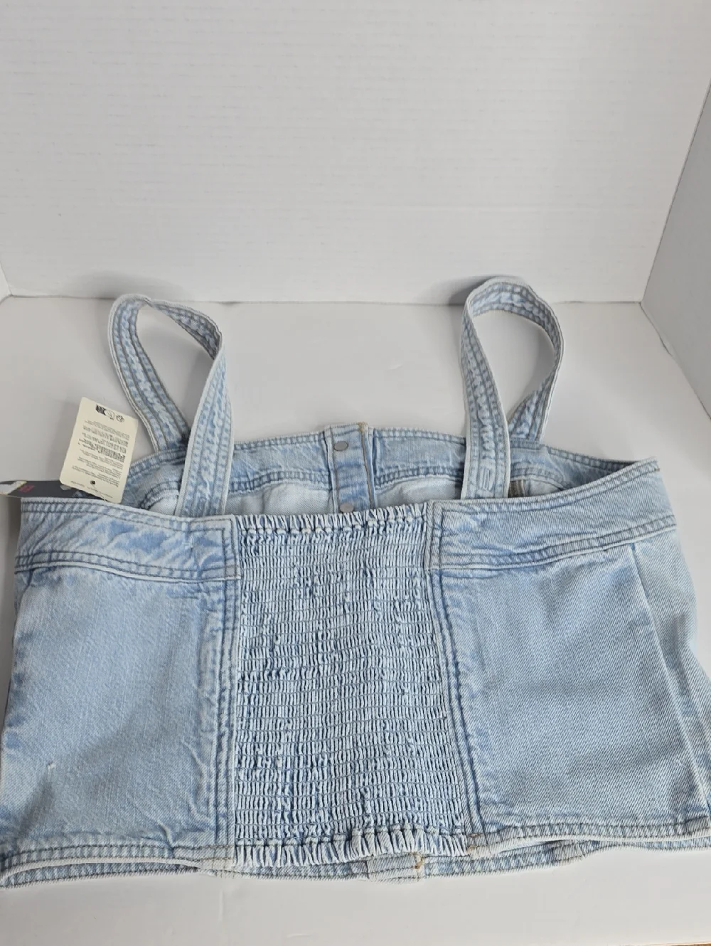 Levi's Women's Drea Tank Denim Top Large - Picture 7 of 10